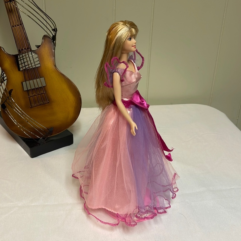 COPY - Vintage Princess Barbie - Picture 4 of 7